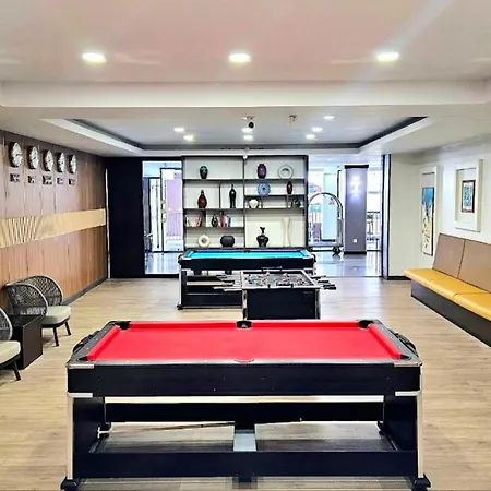 王朝格兰德酒店（原王朝格兰德旅馆）