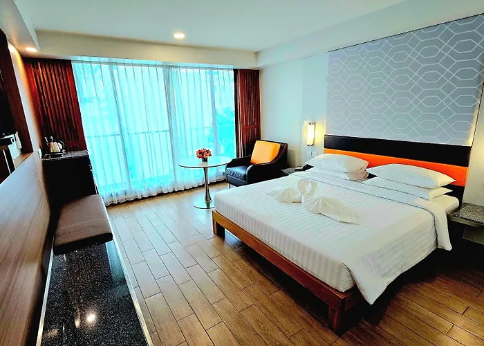 Hotel Dynasty Grande 4*
